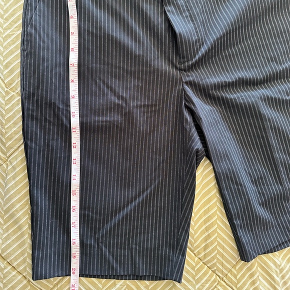 Gap Shorts - Picture 7 of 7